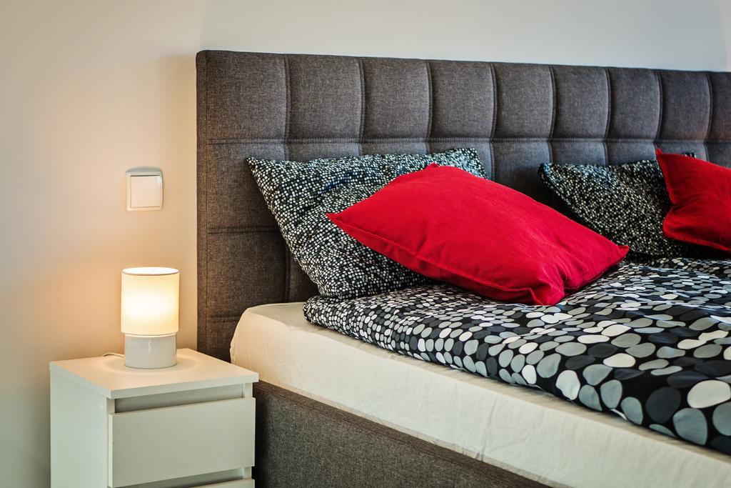 Good Time Apartments - Boznicza 1 I Male Garbary 8 Poznań Exteriör bild