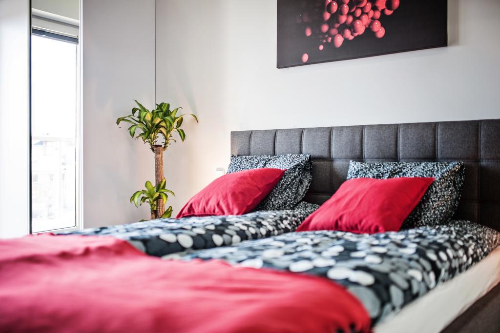 Good Time Apartments - Boznicza 1 I Male Garbary 8 Poznań Exteriör bild