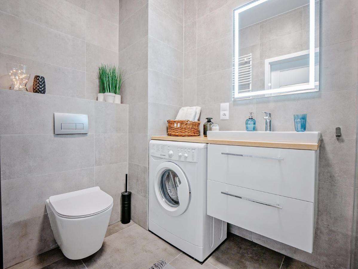 Good Time Apartments - Boznicza 1 I Male Garbary 8 Poznań Exteriör bild